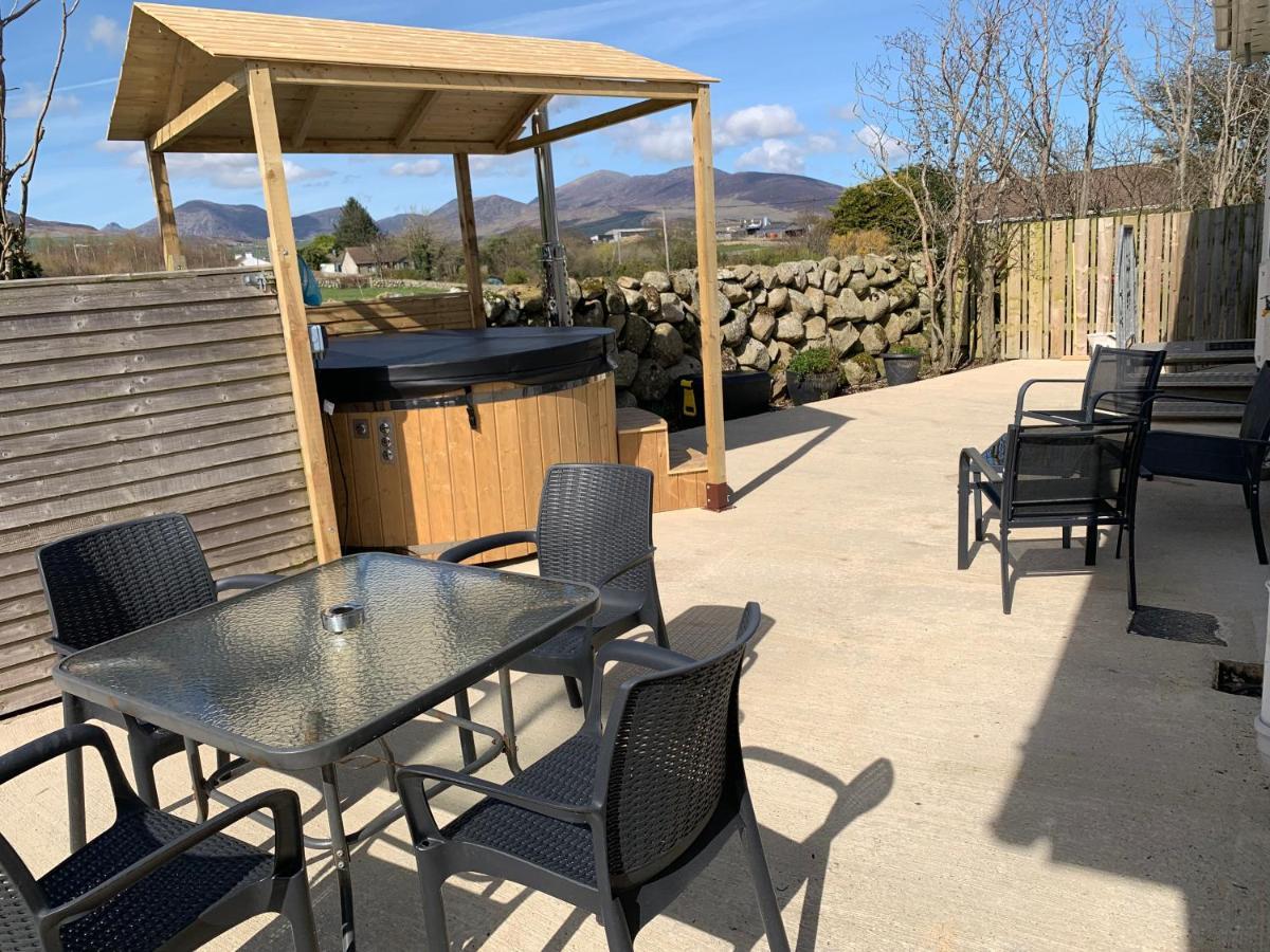 Moneydarragh Cottage With Uninterrupted Mountain And Sea Views- Hot Tub Available For Hire Annalong Exteriér fotografie