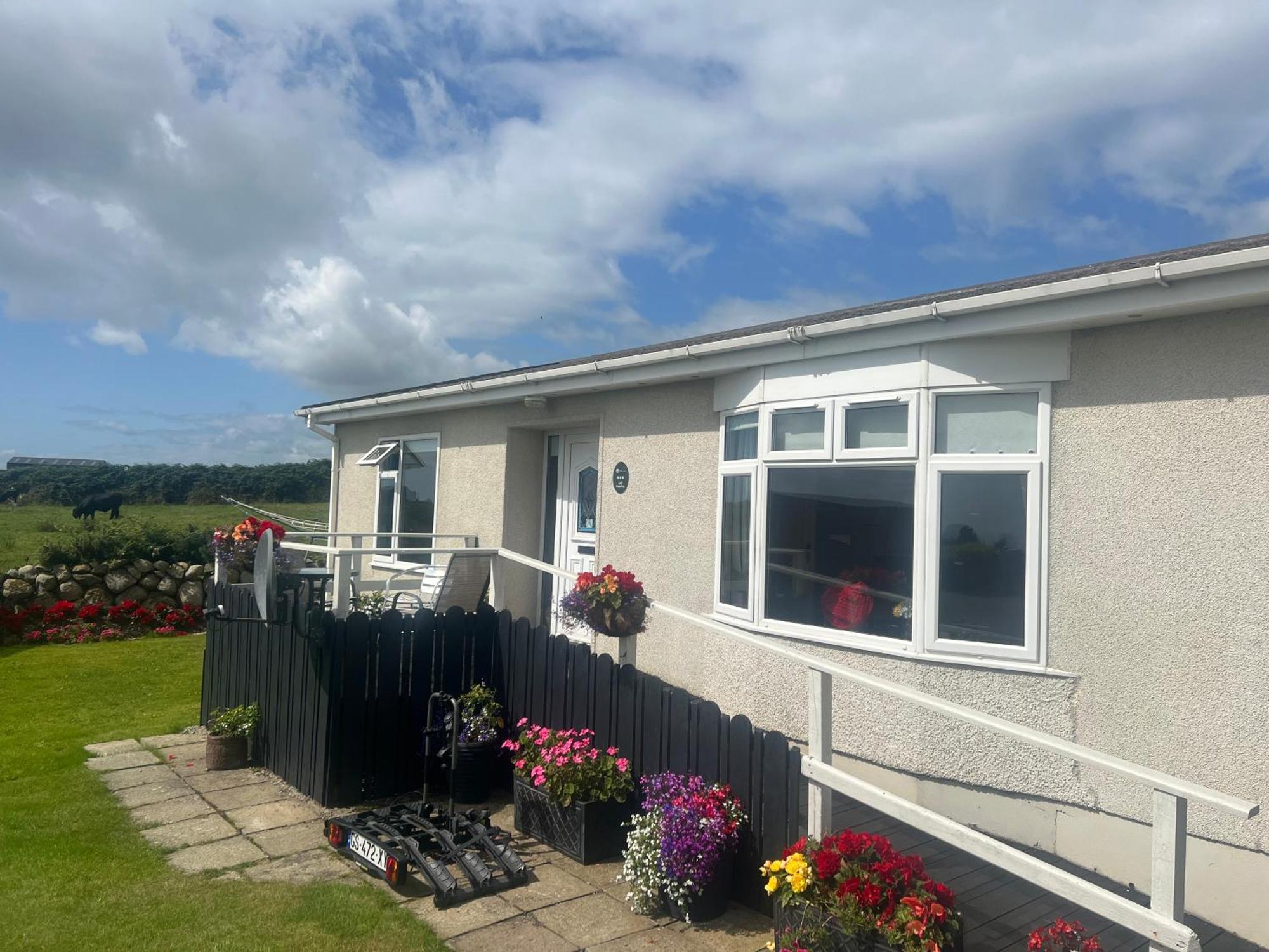 Moneydarragh Cottage With Uninterrupted Mountain And Sea Views- Hot Tub Available For Hire Annalong Exteriér fotografie